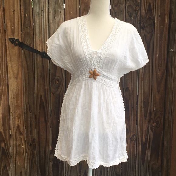🔥💥NWOT🔥💥WHITE BOHO MINI CROCHET DRESS✨ - Picture 2 of 8